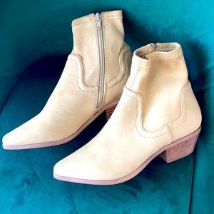 Steve Madden Western Bootie Camel / Tan 7.5
